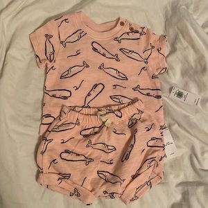 🆕Two Piece T-Shirt and Short Set Old Navy🆕